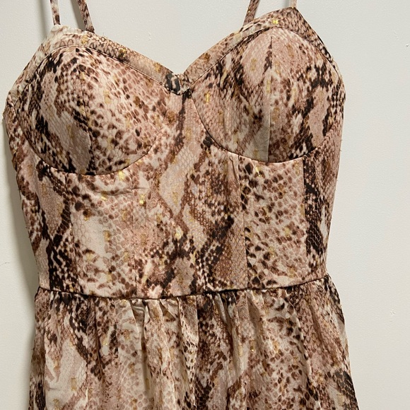 Medium Dress. NWT. Xhilaration. Multi Color - Blush Base with Sparkle. - Picture 3 of 6